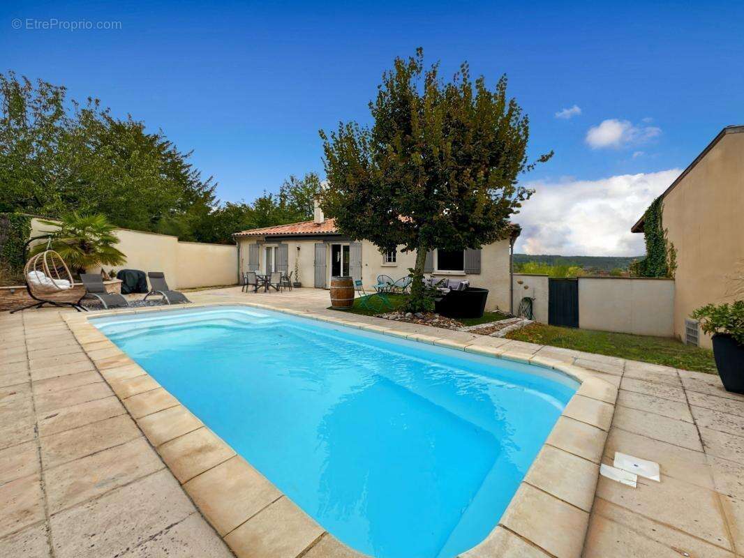 Maison à COULOUNIEIX-CHAMIERS