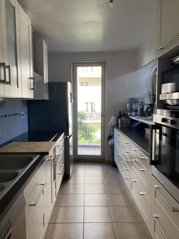 Appartement à LYON-8E