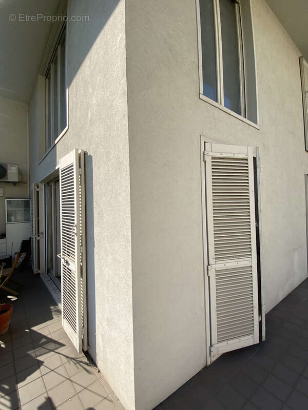 Appartement à LYON-8E