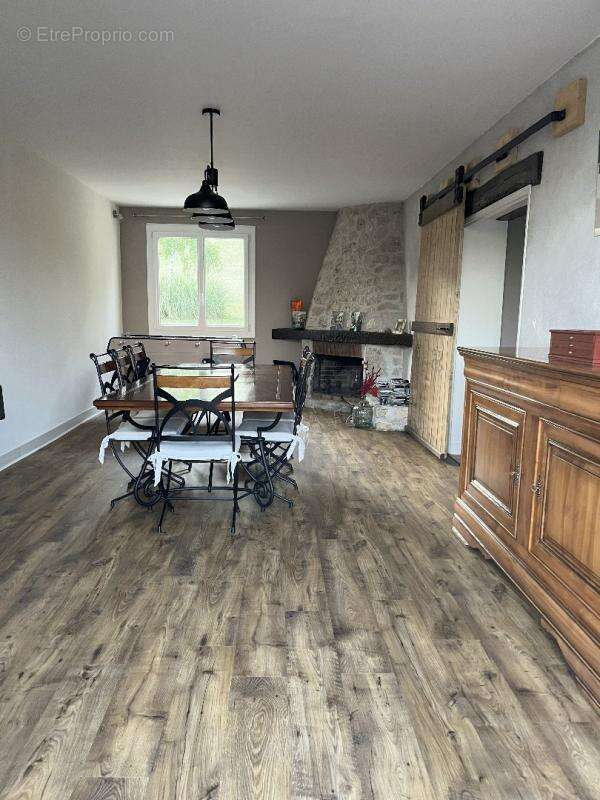 Maison à CHOUZY-SUR-CISSE