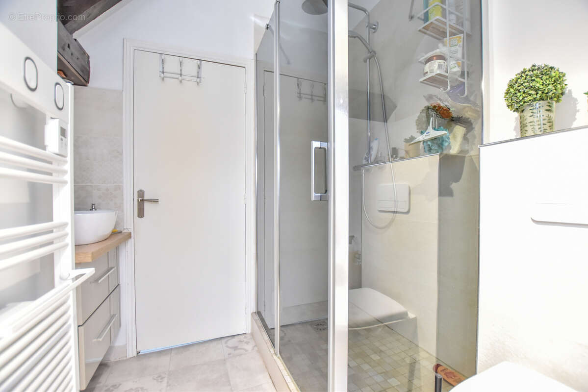 Appartement à SAINT-MAUR-DES-FOSSES