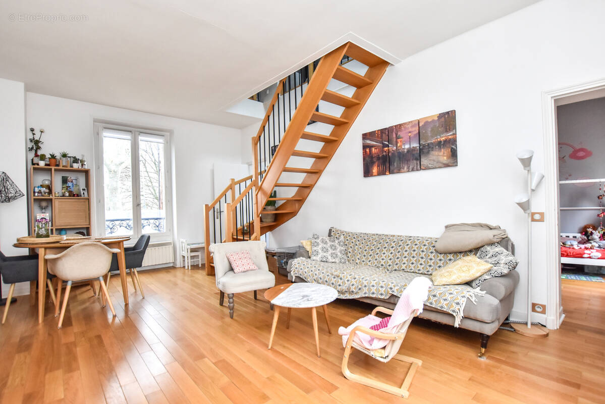 Appartement à SAINT-MAUR-DES-FOSSES