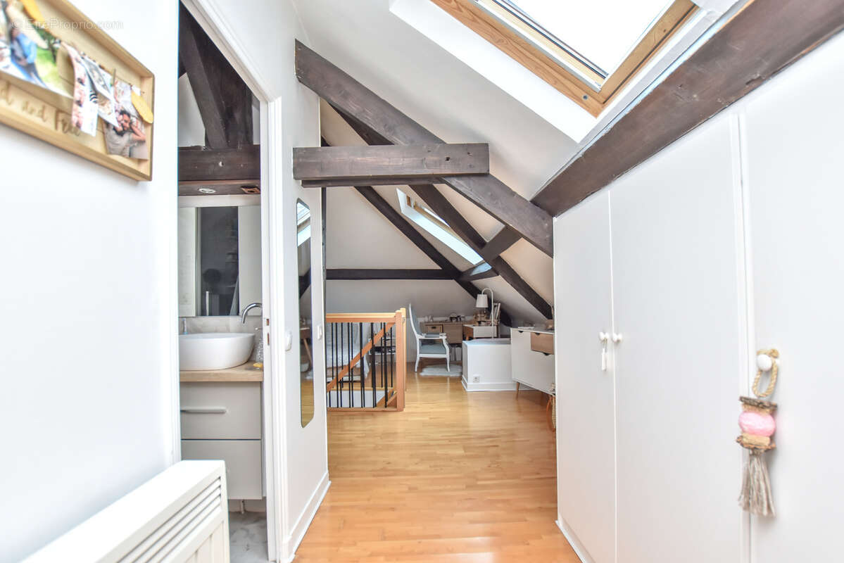 Appartement à SAINT-MAUR-DES-FOSSES