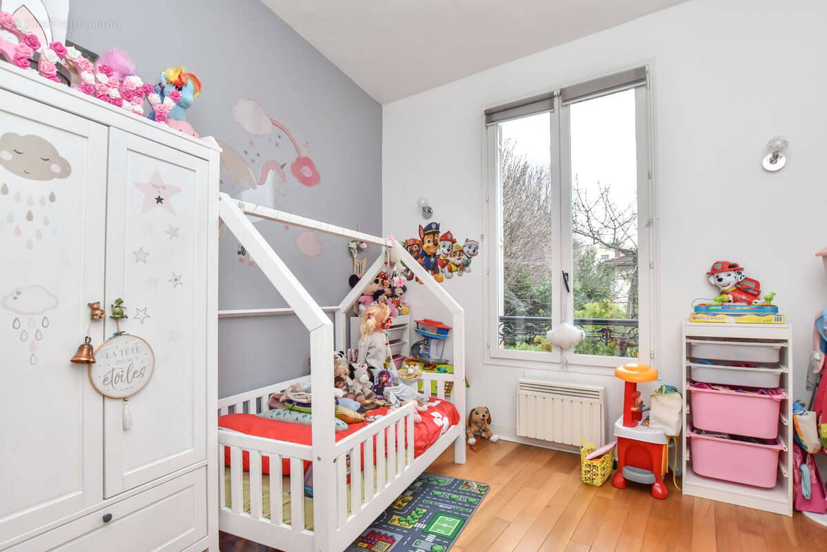 Appartement à SAINT-MAUR-DES-FOSSES