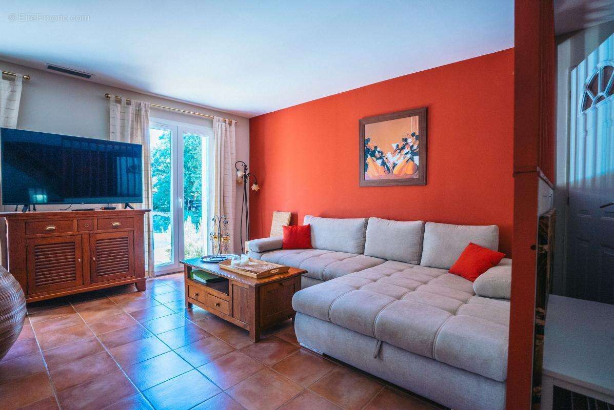 Maison à SAINT-SIFFRET