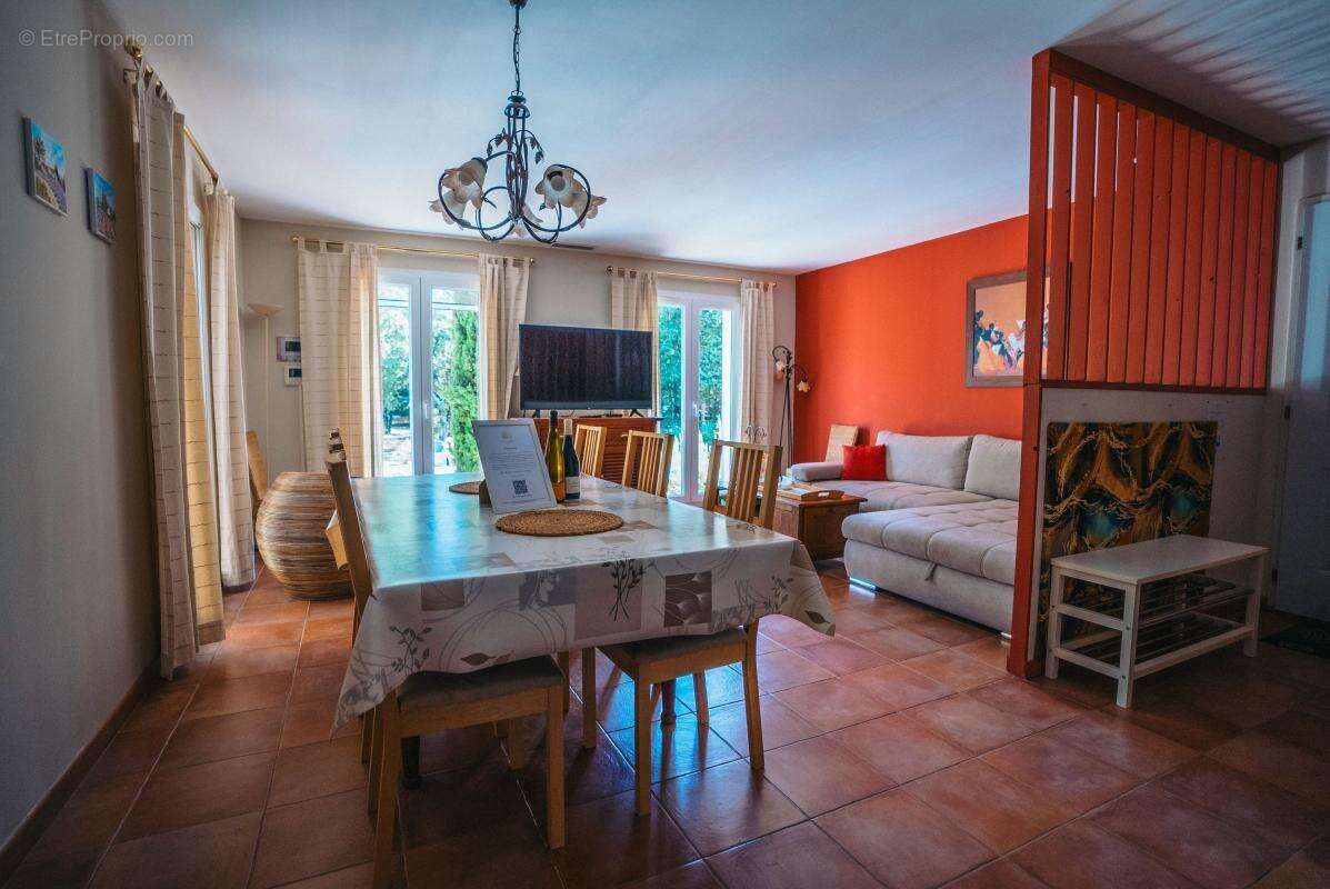 Maison à SAINT-SIFFRET