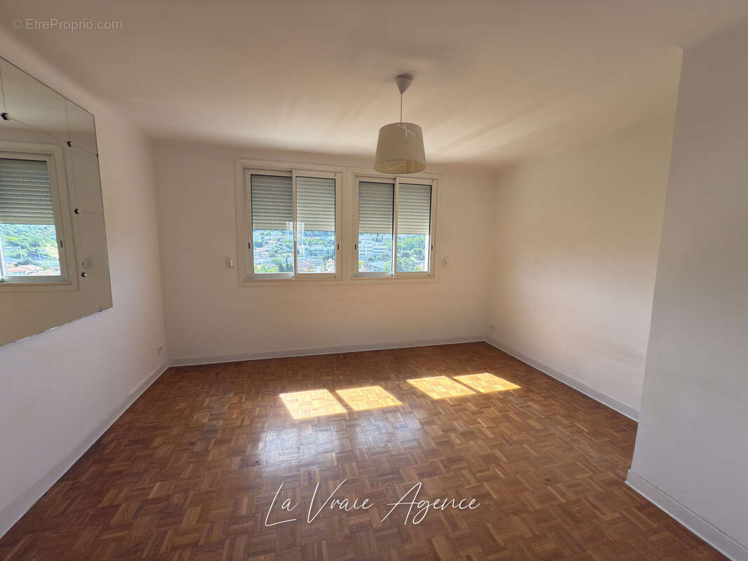 Appartement à MARSEILLE-13E