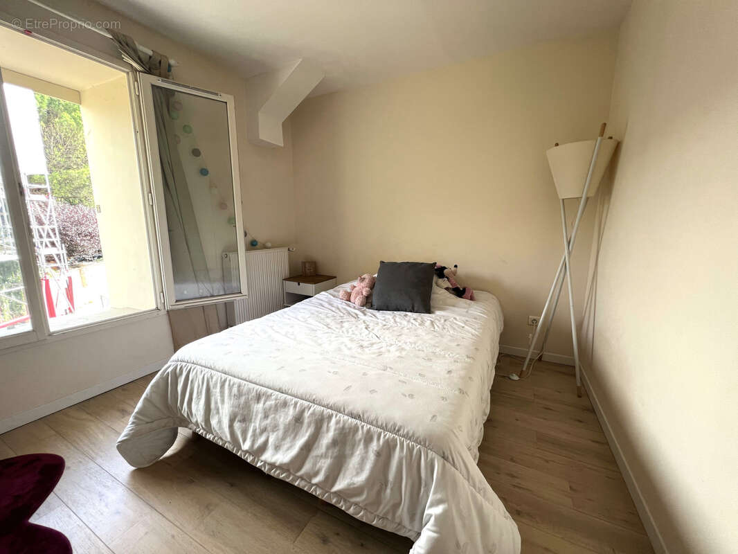 Maison à MORAINVILLIERS