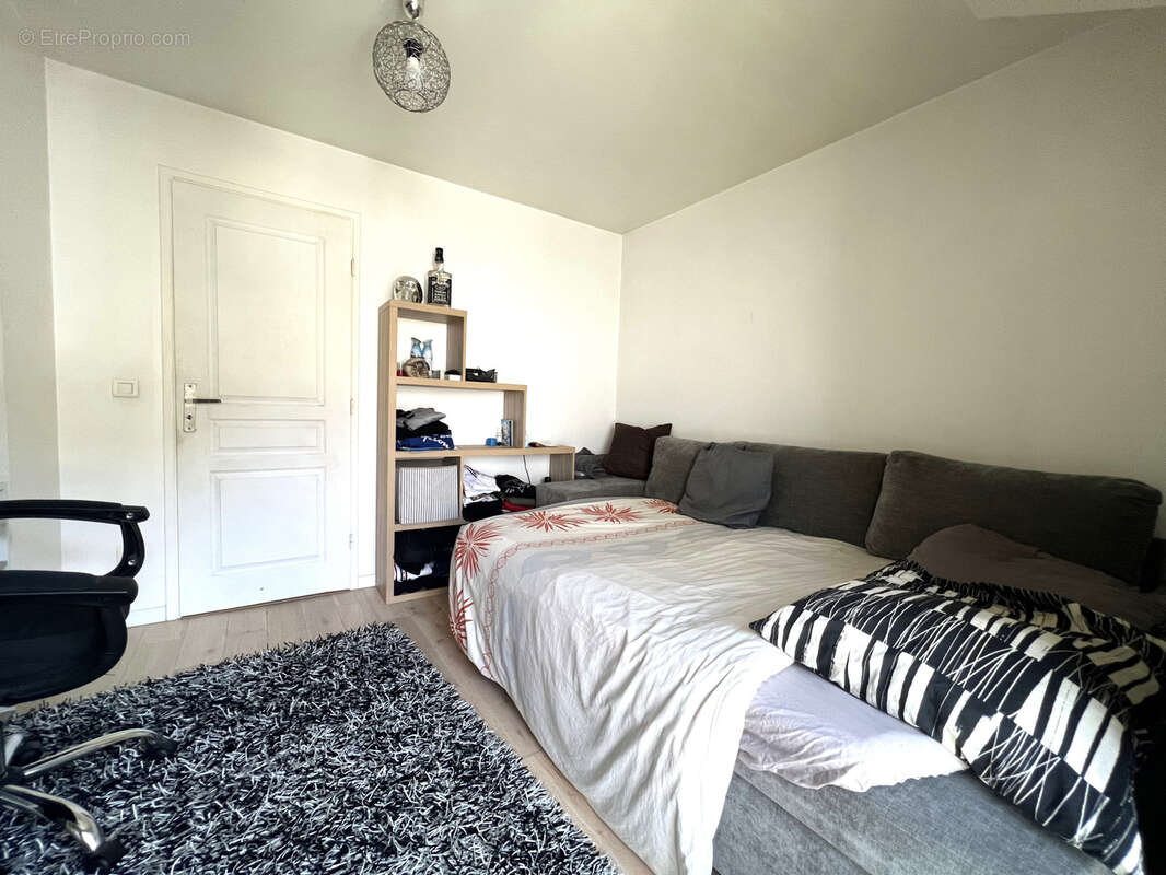 Maison à MORAINVILLIERS