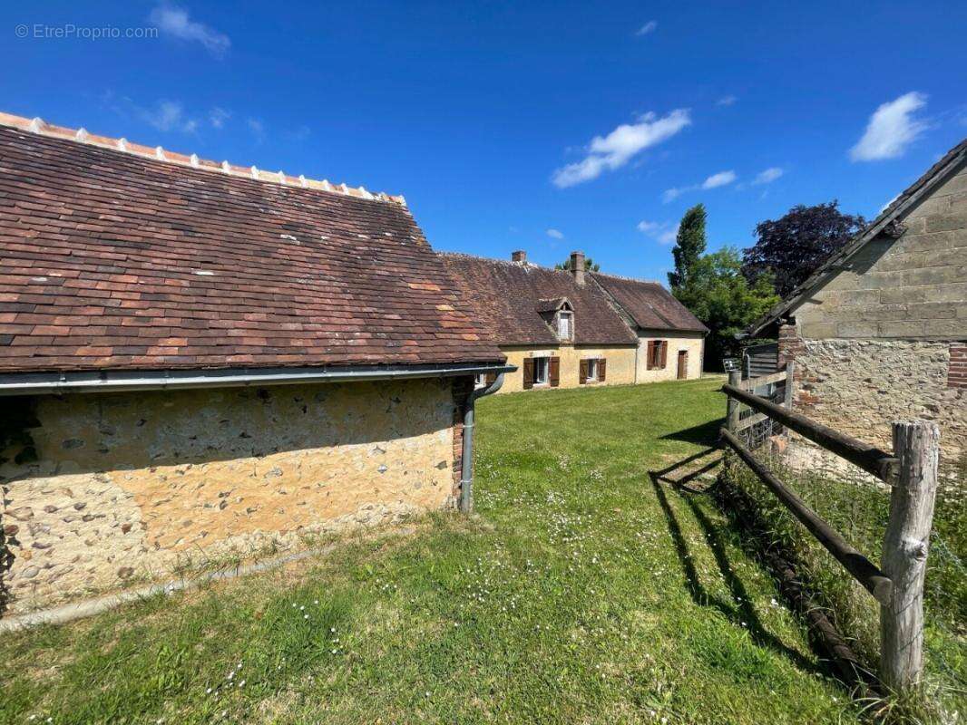 Maison à LONGNY-AU-PERCHE