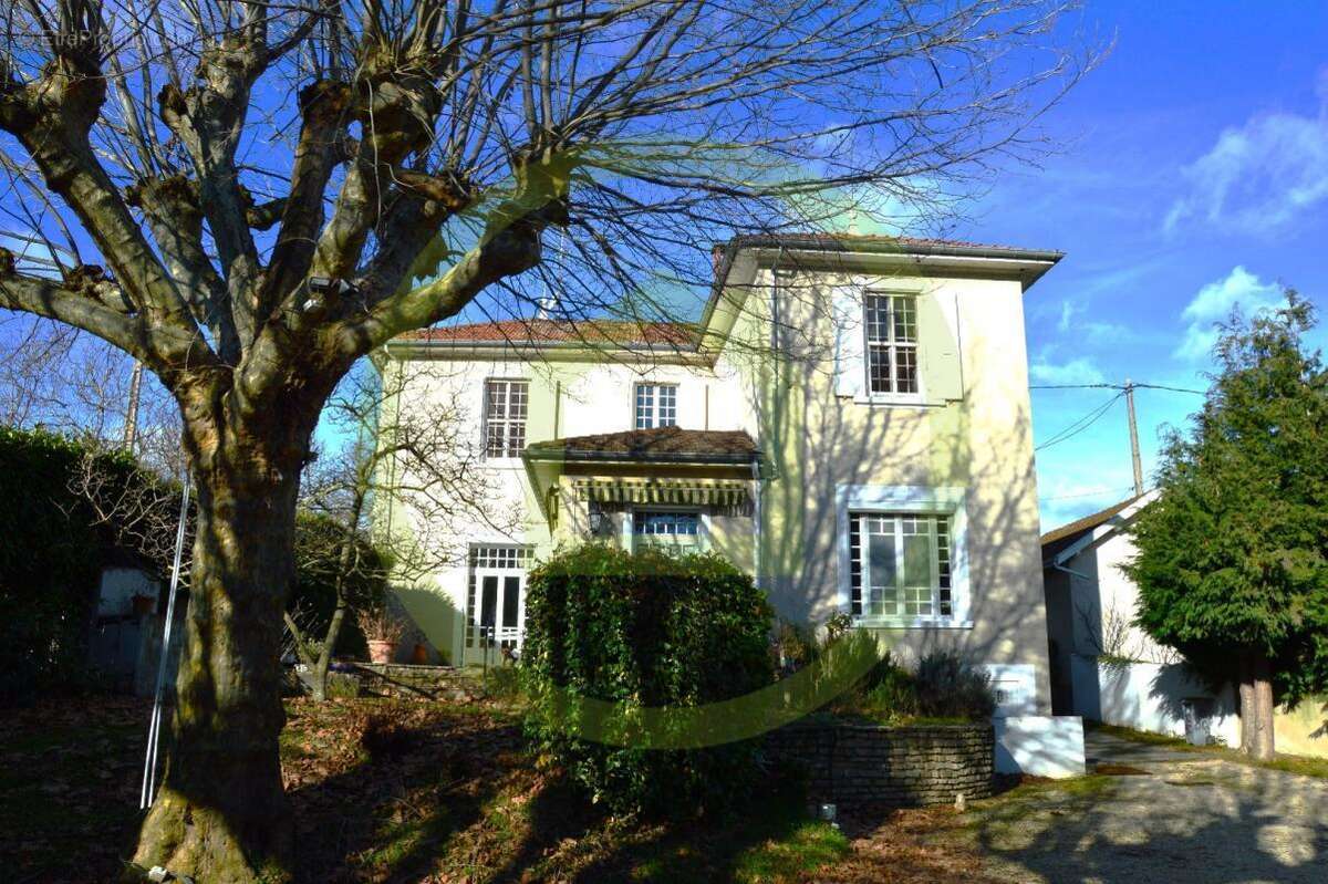 Maison à LA COTE-SAINT-ANDRE