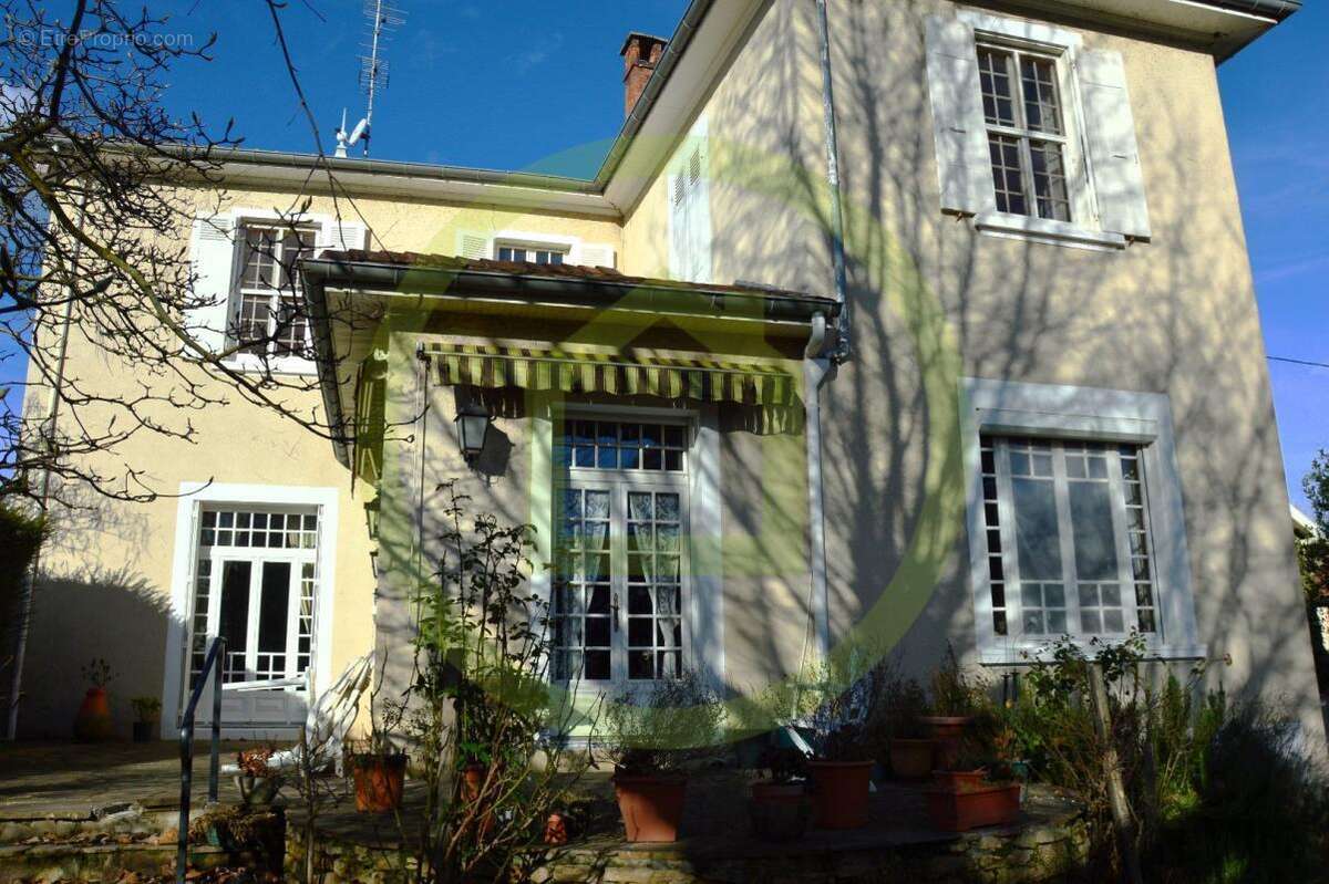 Maison à LA COTE-SAINT-ANDRE