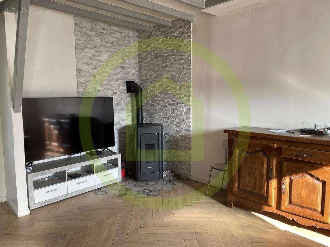 Maison à LABOISSIERE-EN-THELLE