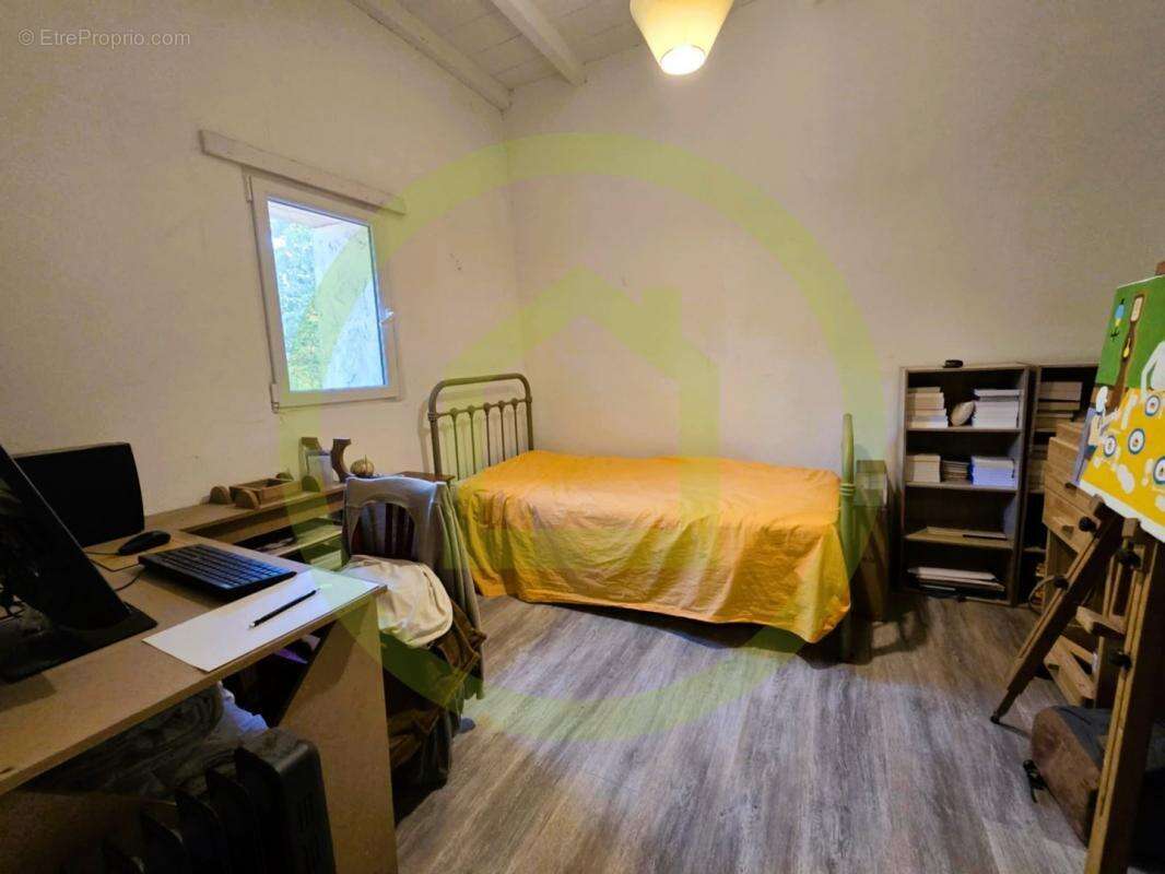 Maison à CHENAC-SAINT-SEURIN-D&#039;UZET