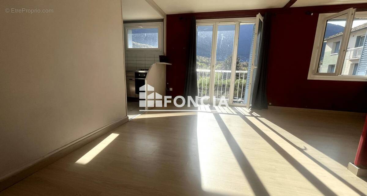 Appartement à VIZILLE
