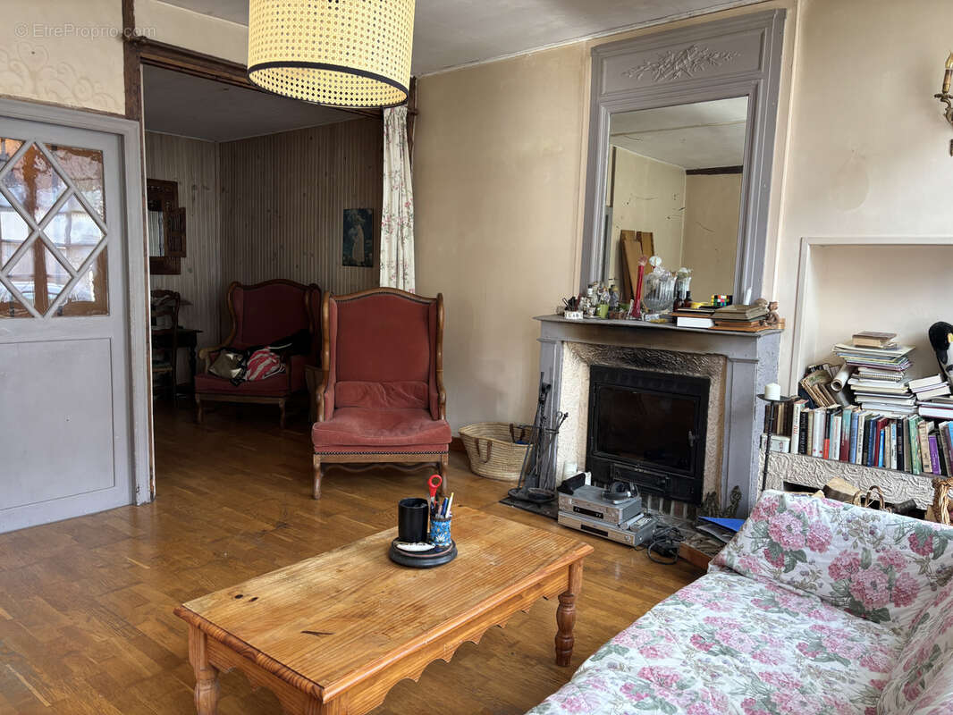 Maison à LONGNY-AU-PERCHE