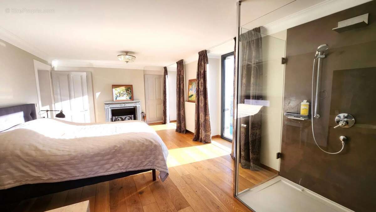 Maison à PERS-JUSSY