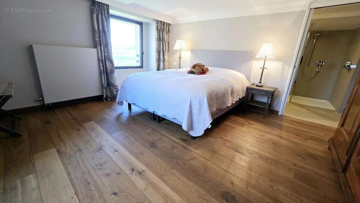 Maison à PERS-JUSSY