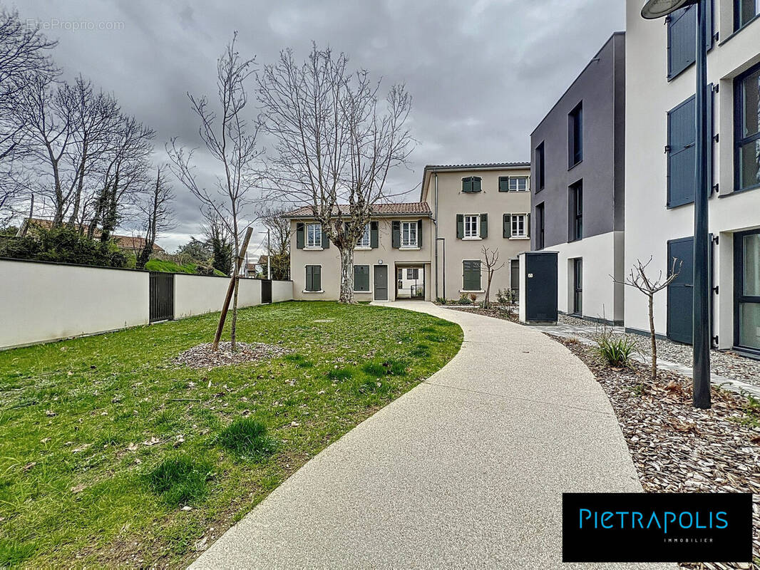 Appartement à JONAGE