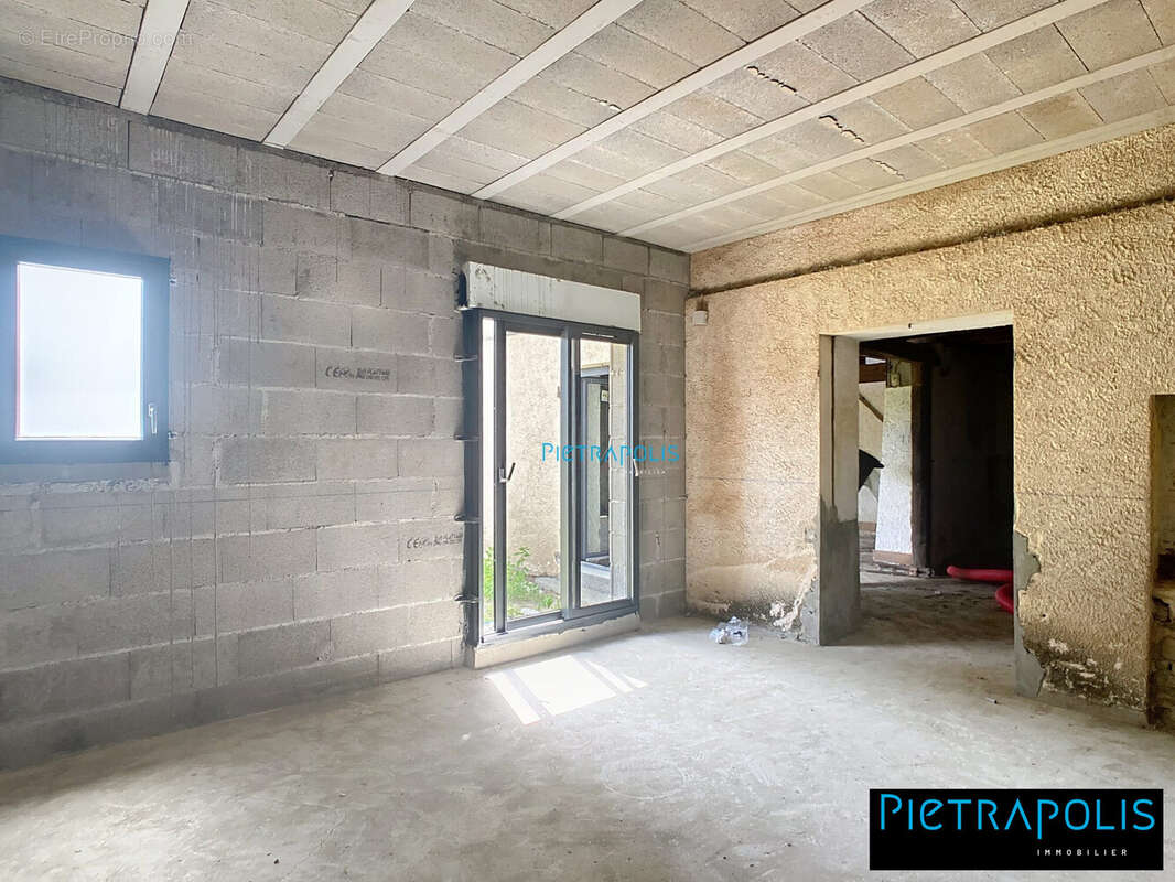 Maison à CORCELLES-EN-BEAUJOLAIS