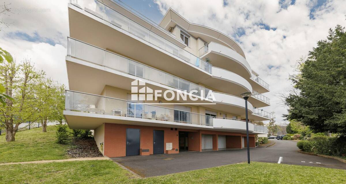 Appartement à CHAMALIERES