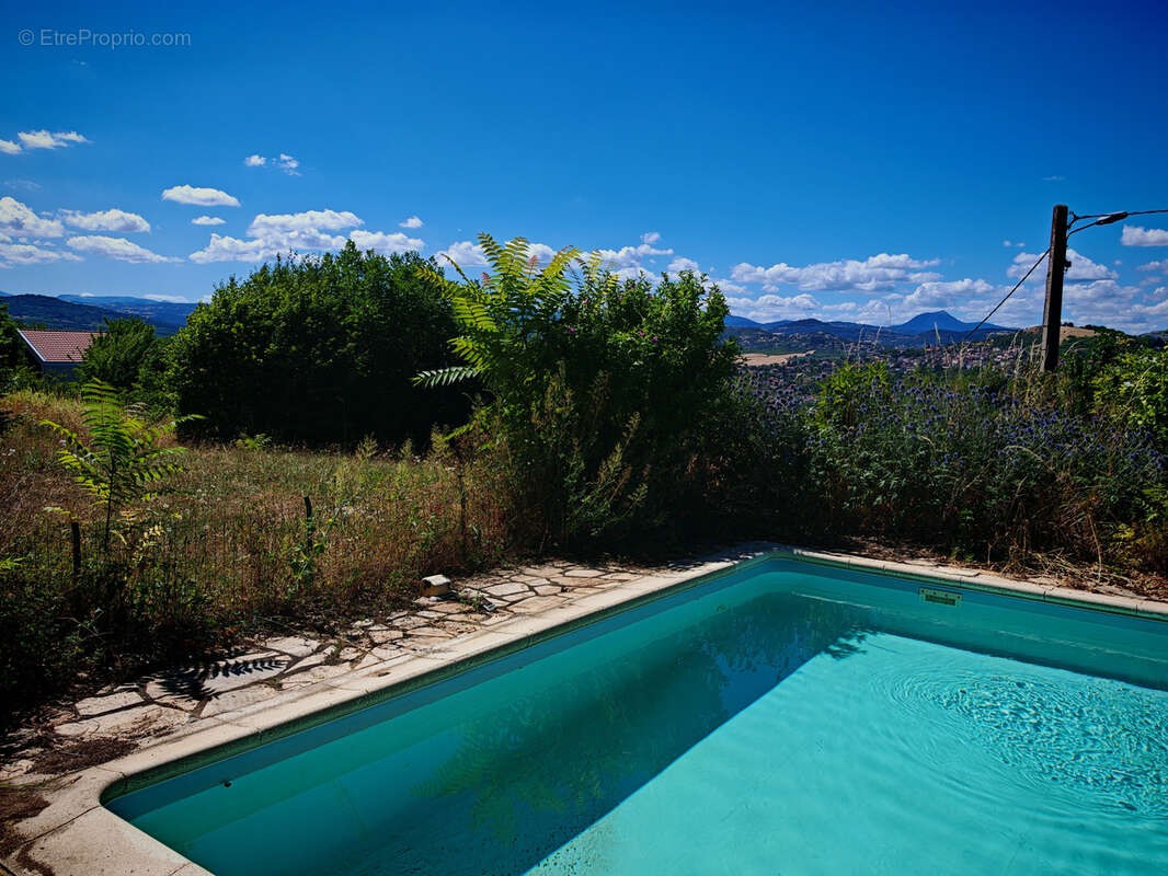 Maison à VEYRE-MONTON