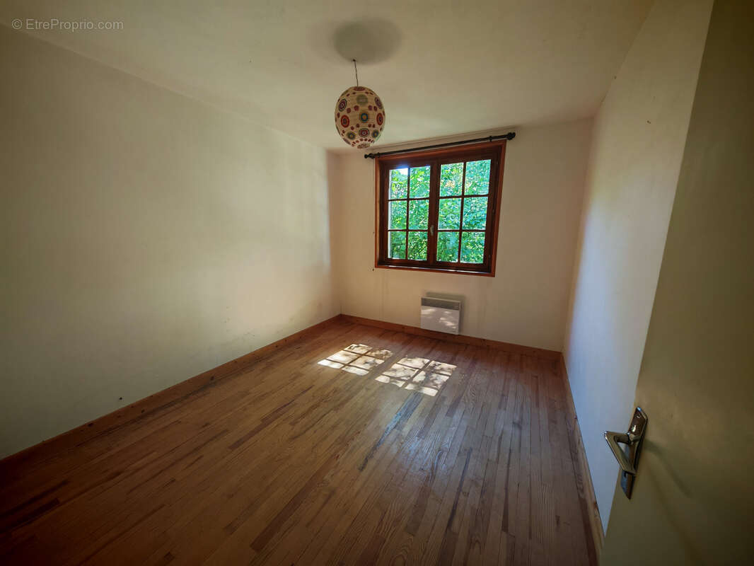 Maison à VEYRE-MONTON