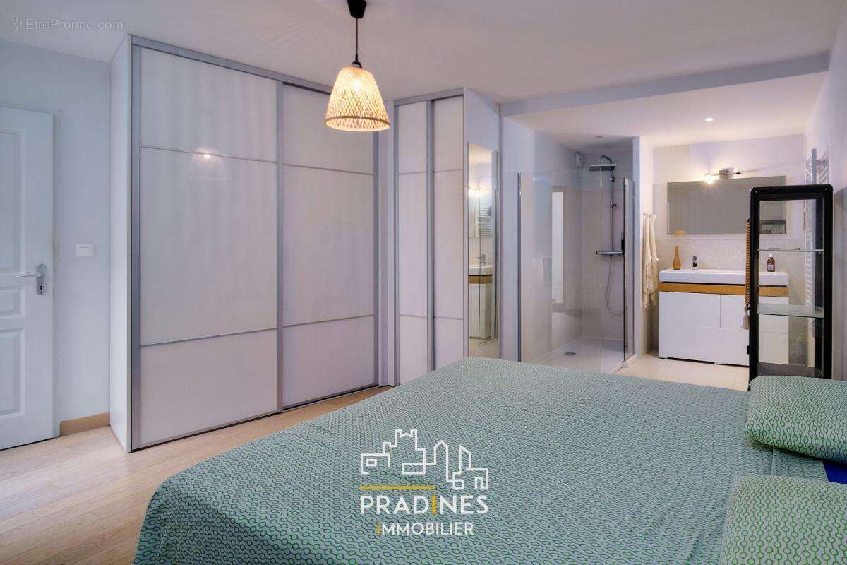 Appartement à MORNANT