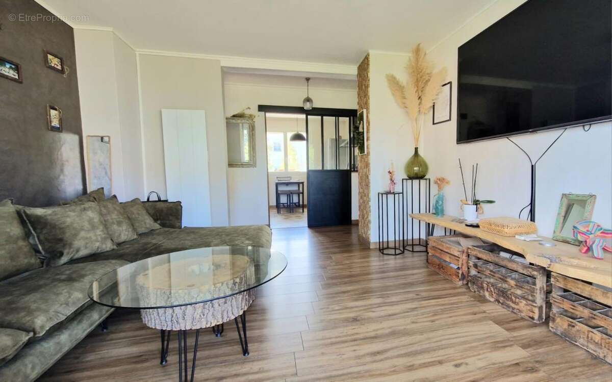 Appartement à TASSIN-LA-DEMI-LUNE