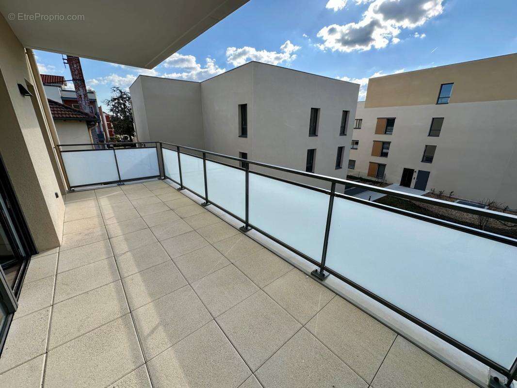 Appartement à CRAPONNE