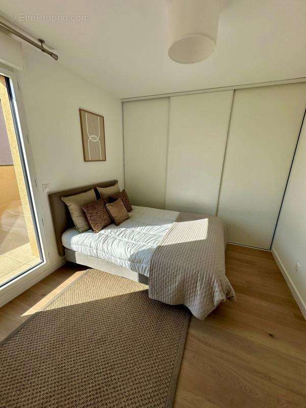 Appartement à CRAPONNE