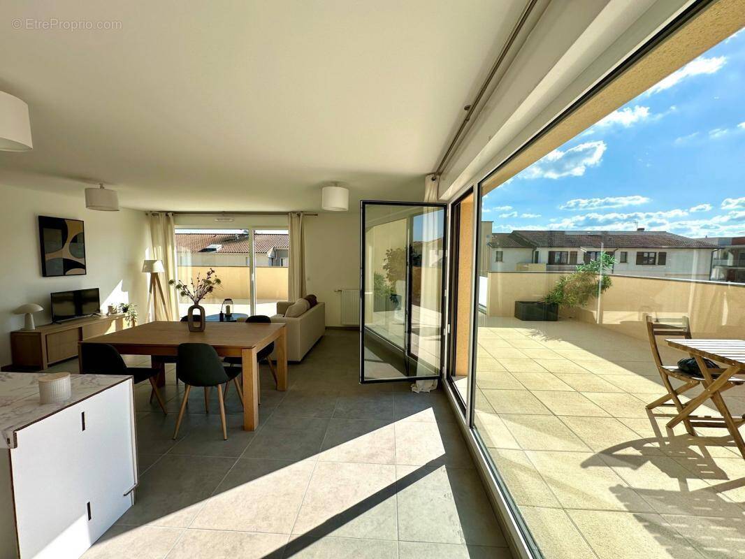 Appartement à CRAPONNE