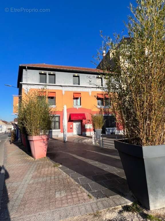 Appartement à MONTCEAU-LES-MINES