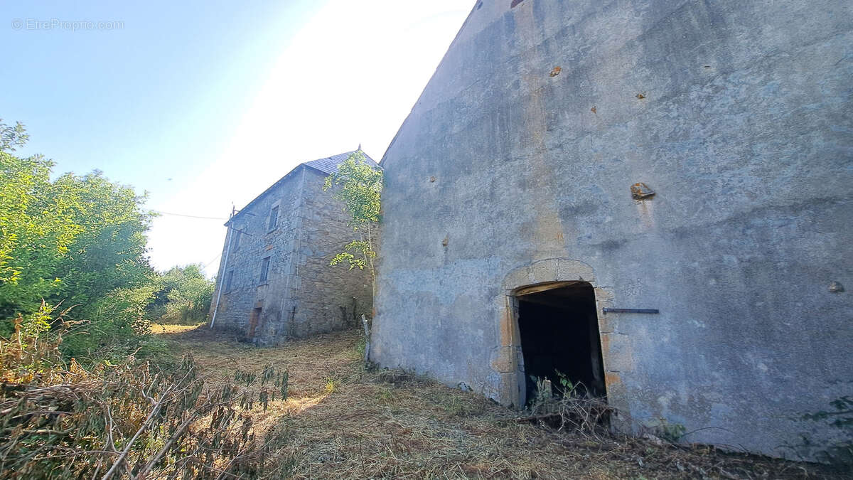 Maison à SAINT-MAURICE-PRES-PIONSAT