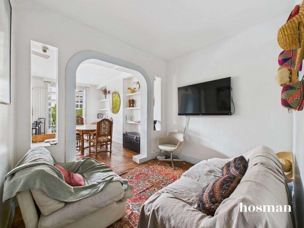 Appartement à NEUILLY-SUR-SEINE