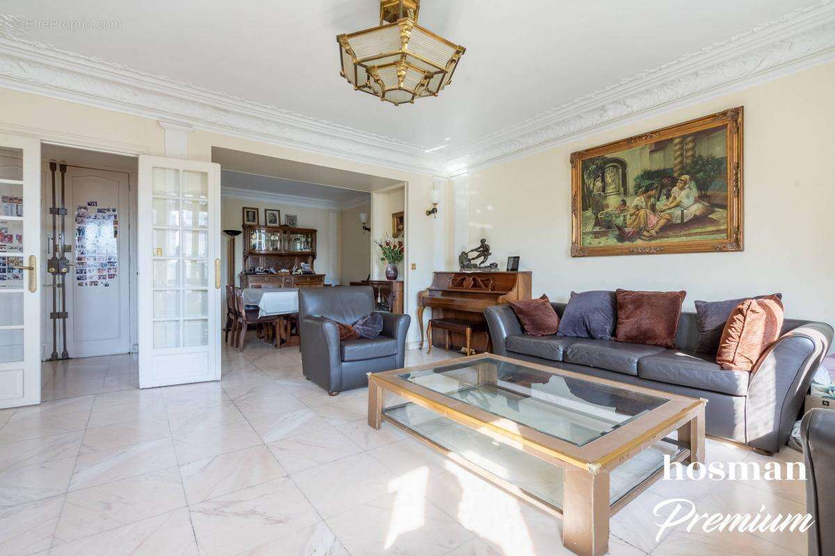 Appartement à PARIS-10E