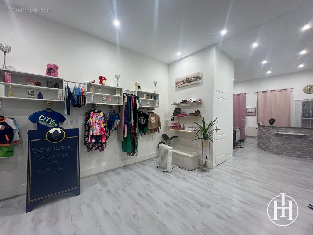 Appartement à VALLON-EN-SULLY