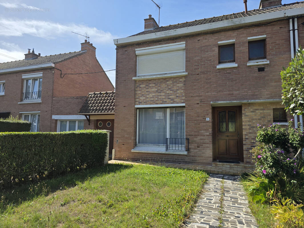 Maison à SAINT-MARTIN-BOULOGNE