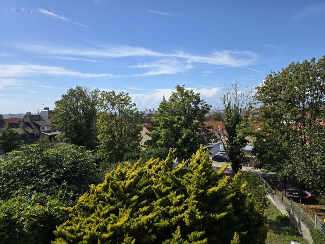 Maison à SAINT-MARTIN-BOULOGNE