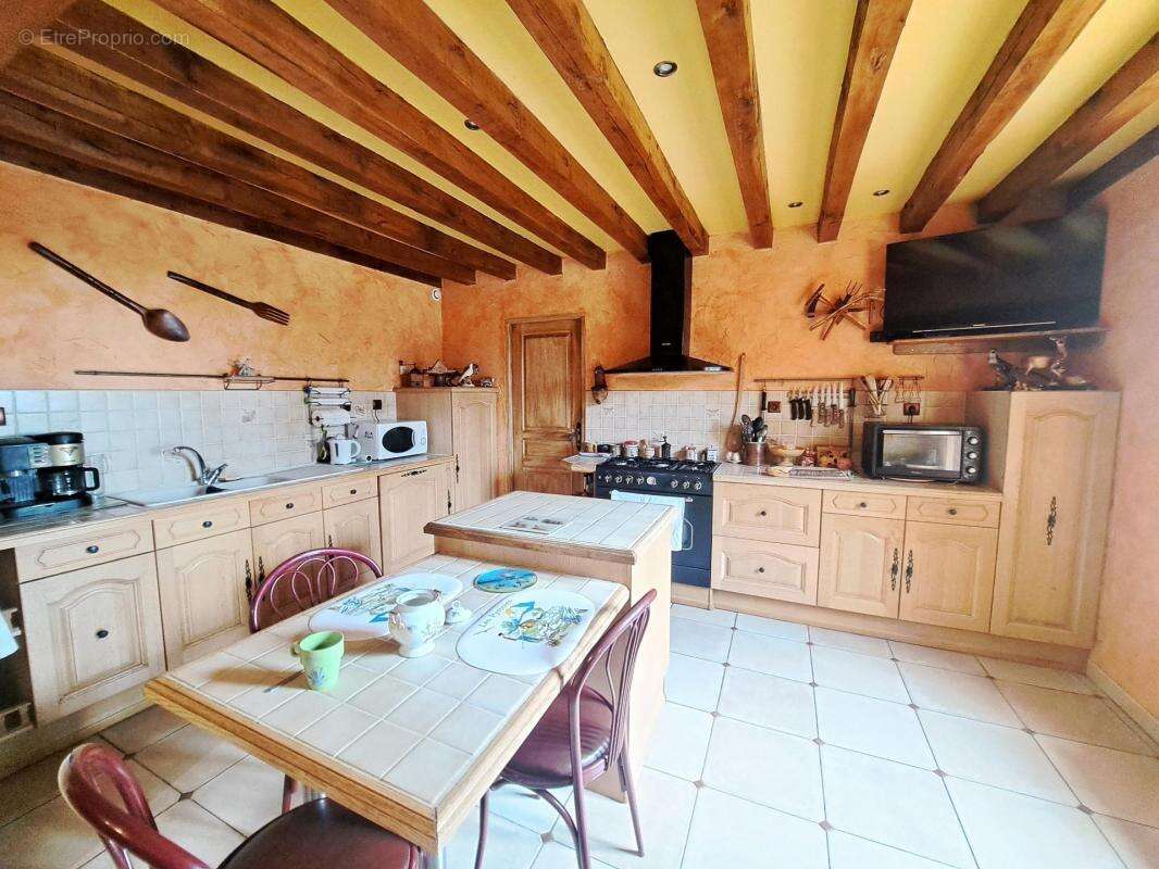 Maison à SAINT-LANGIS-LES-MORTAGNE