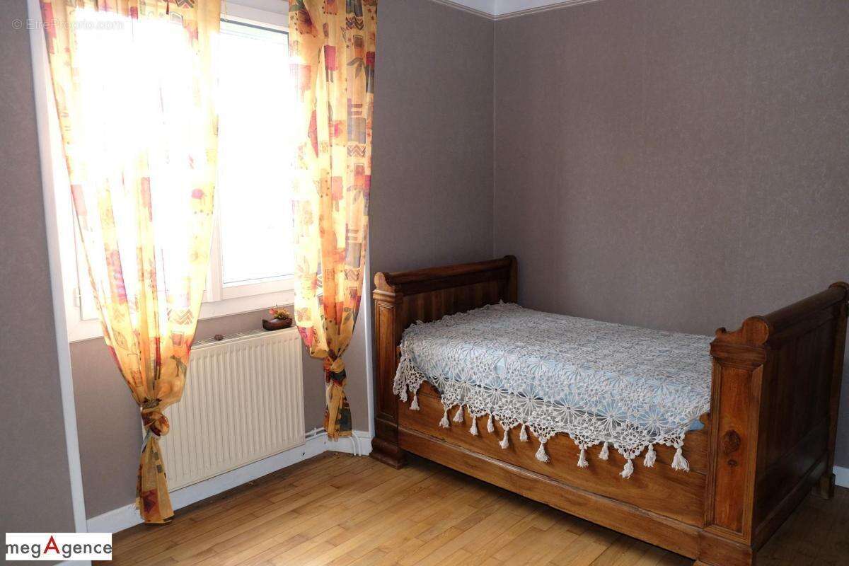 Maison à SAINTE-FEREOLE