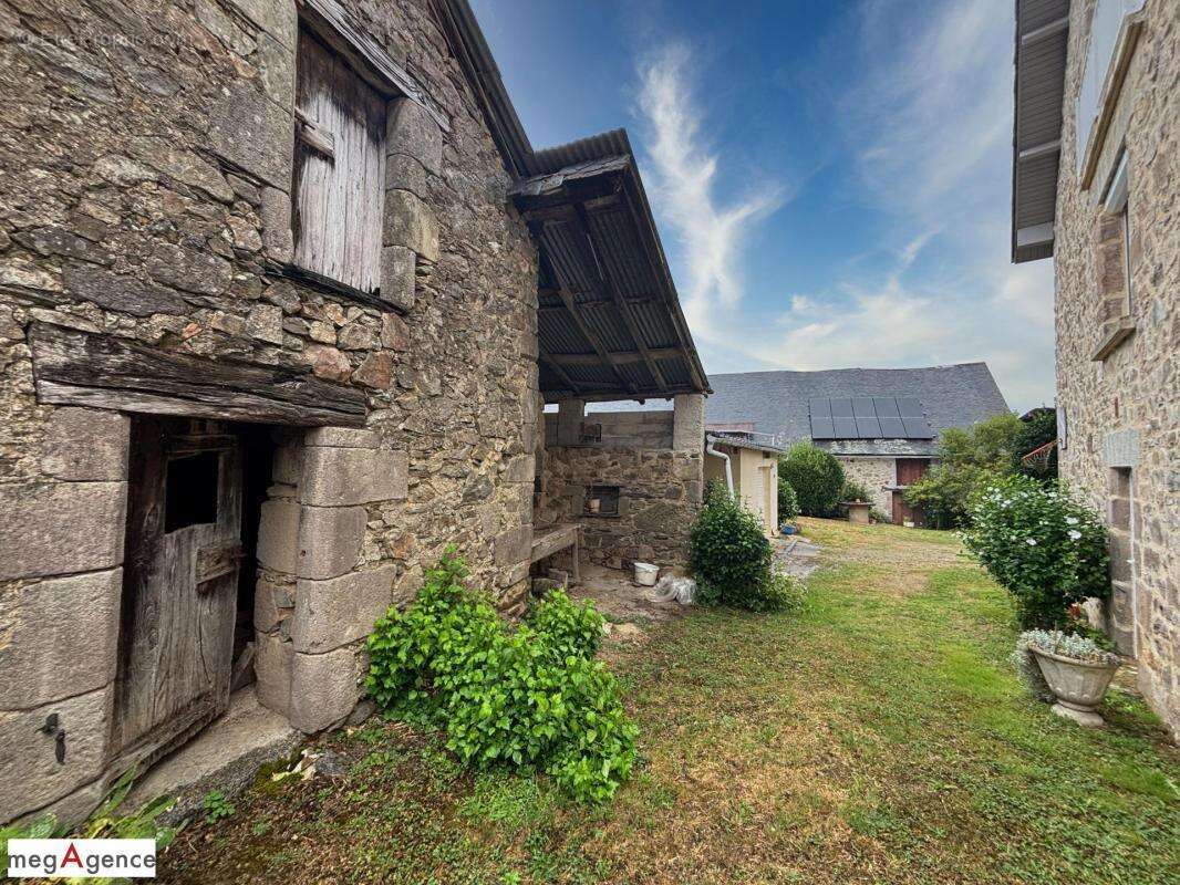 Maison à SAINTE-FEREOLE