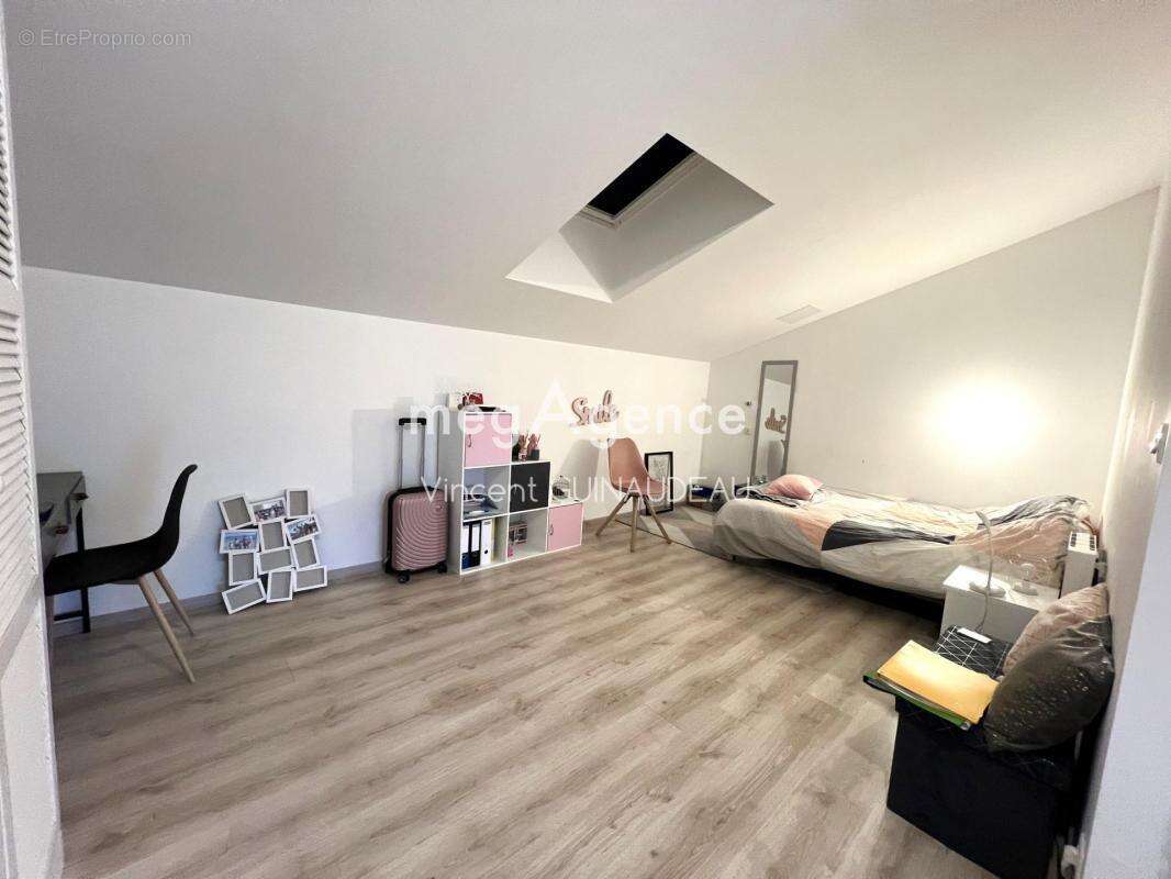 Maison à LE MAY-SUR-EVRE