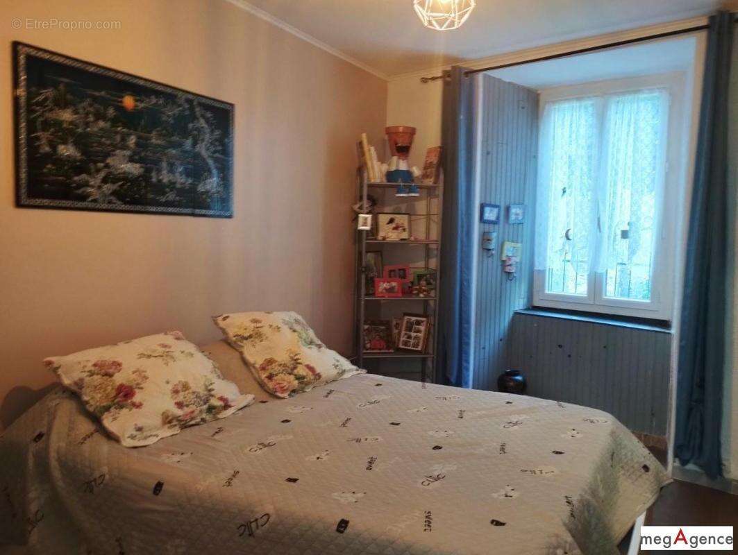 Maison à SAINT-ETIENNE-VALLEE-FRANCAISE