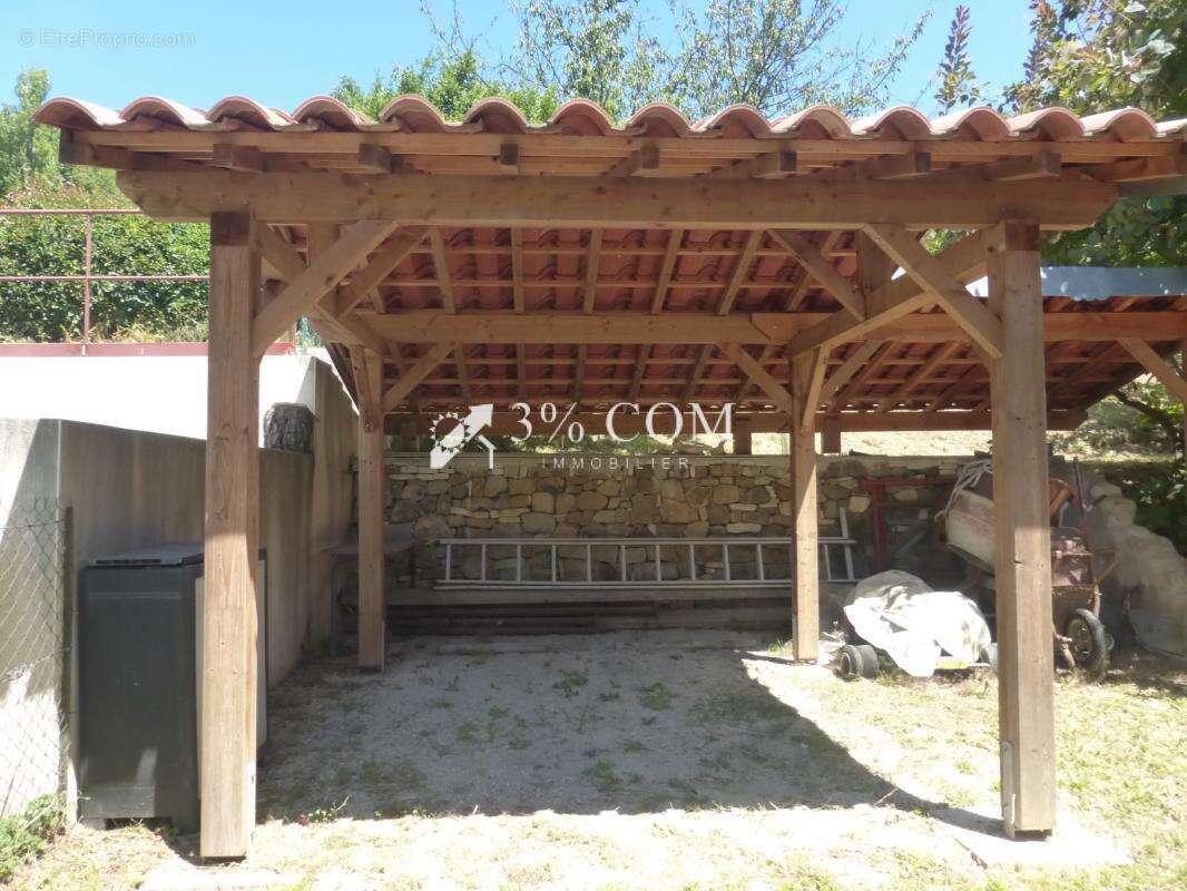 Maison à SAINT-JEAN-DU-PIN