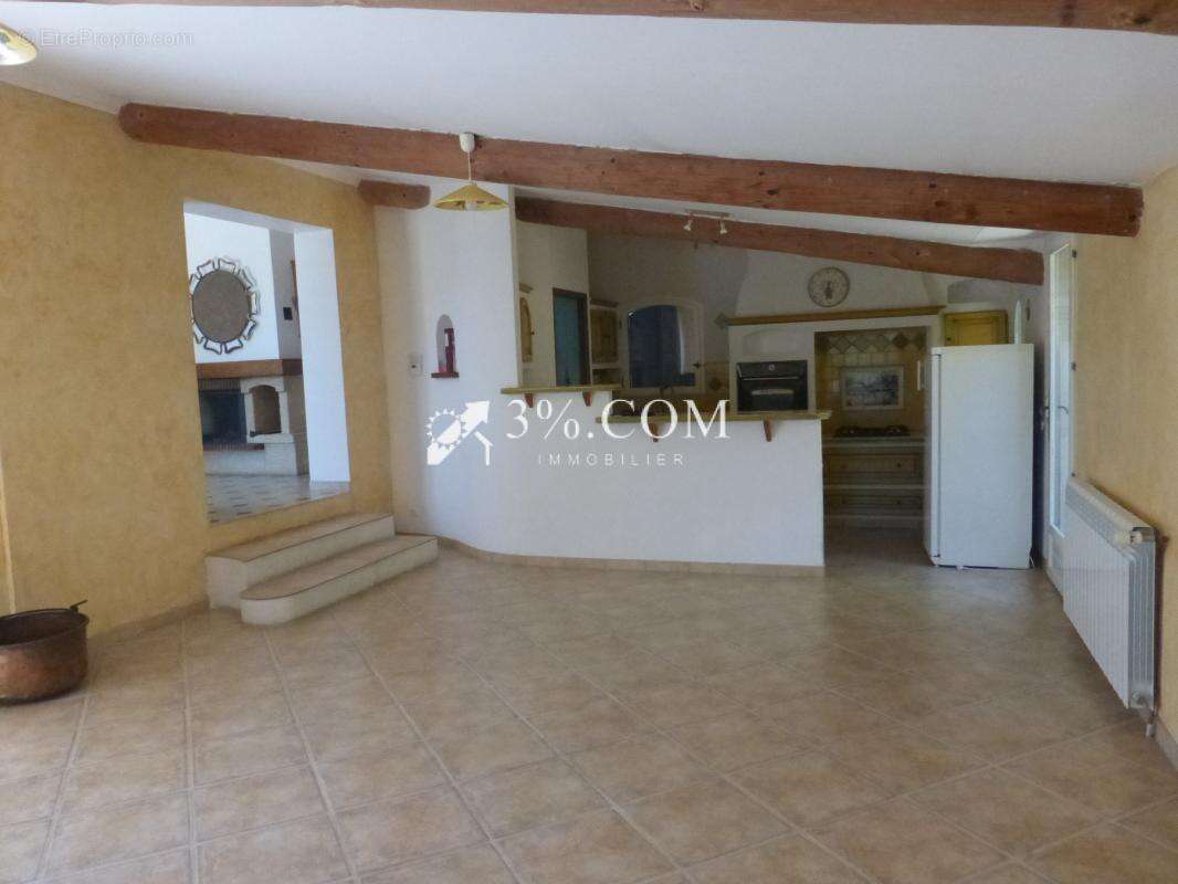 Maison à SAINT-JEAN-DU-PIN