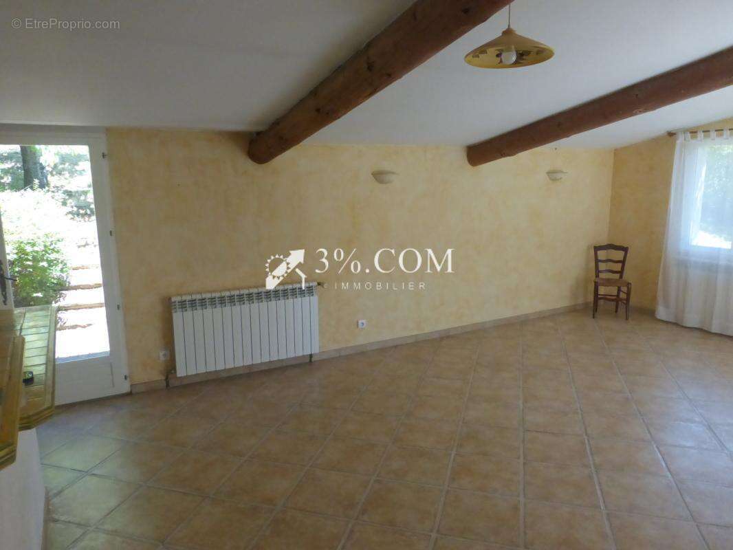 Maison à SAINT-JEAN-DU-PIN