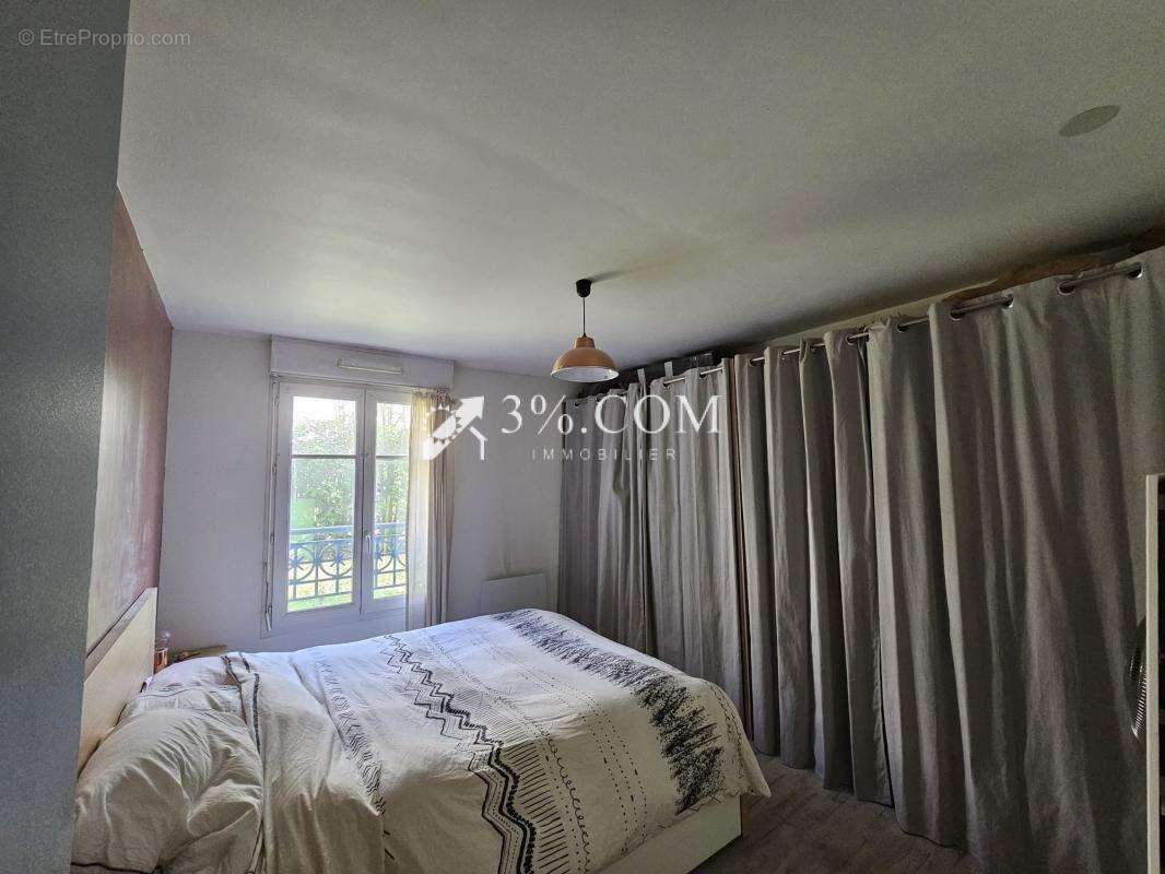 Appartement à LE PLESSIS-TREVISE