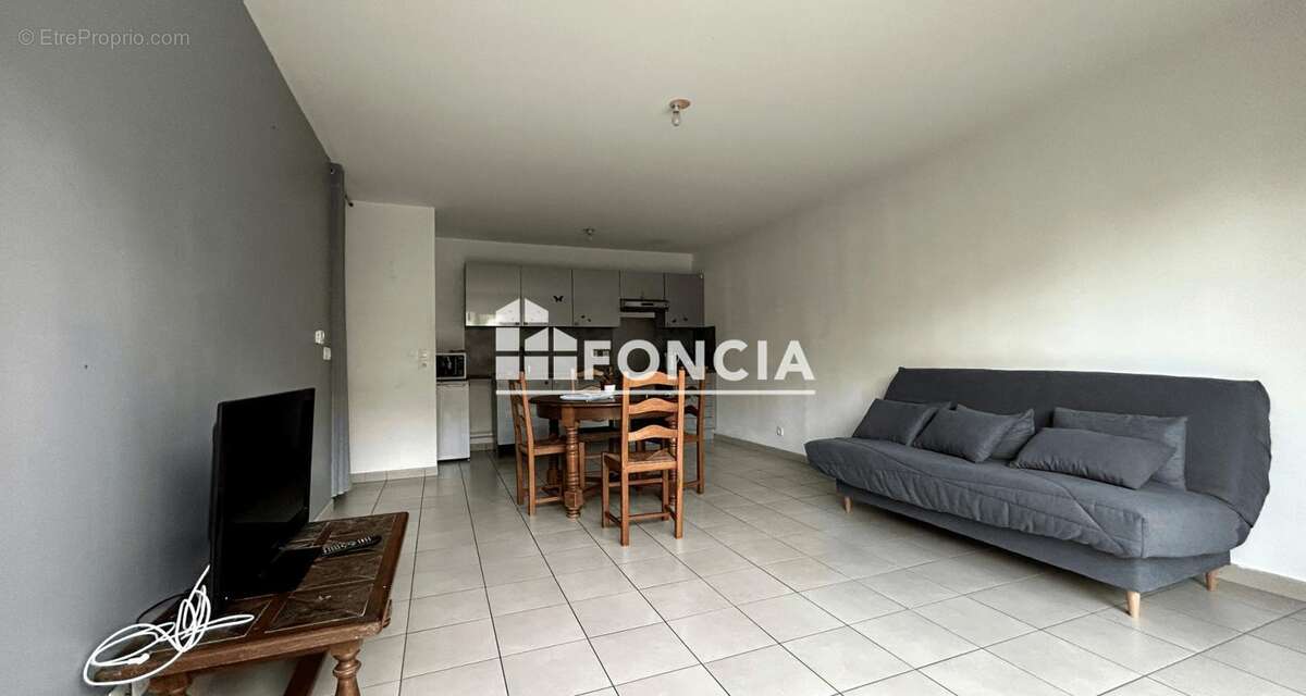 Appartement à SAINT-PIERRE-DU-PERRAY