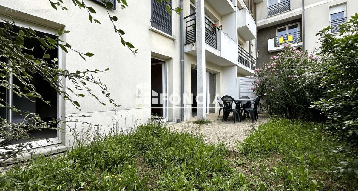 Appartement à SAINT-PIERRE-DU-PERRAY